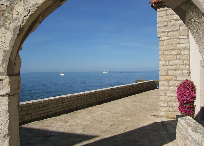 Apartment Alma A2 Novigrad Istria